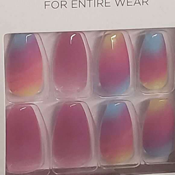 KISS
SALON DESIGN
GLUE ON GEL NAILS
THE MOTTO
MEDIUM LENGTH
COFFIN SHAPE
24 NAIL - Picture 2 of 2